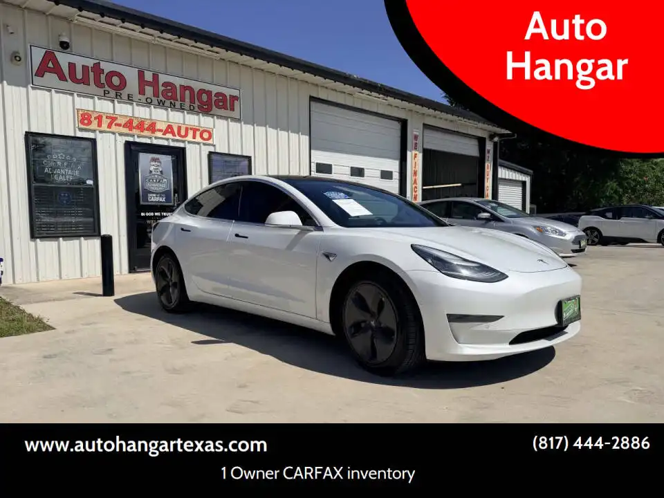 2020 Tesla Model 3 Standard Range Plus's photo