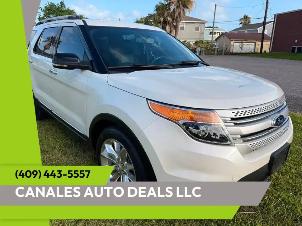 2015 Ford Explorer XLT's photo