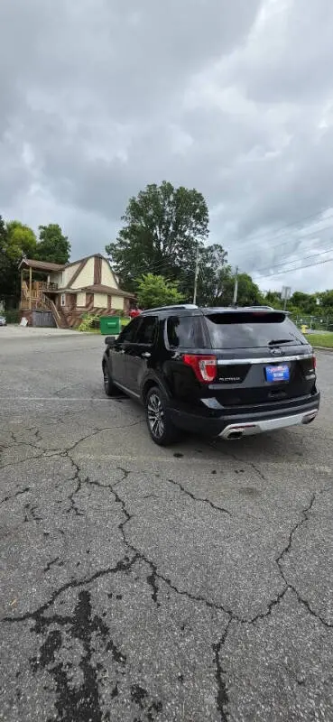 2016 Ford Explorer Platinum 4WD photo 5