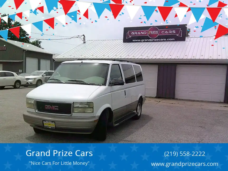 2003 GMC Safari RWD's photo