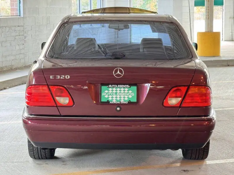 1996 Mercedes-Benz E-Class undefined photo 5