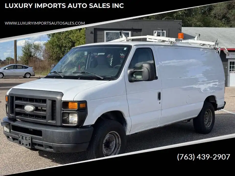 2014 Ford E-Series E-250 Van's photo