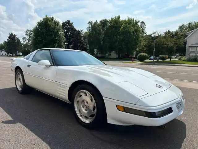 1993 Chevrolet Corvette Base's photo