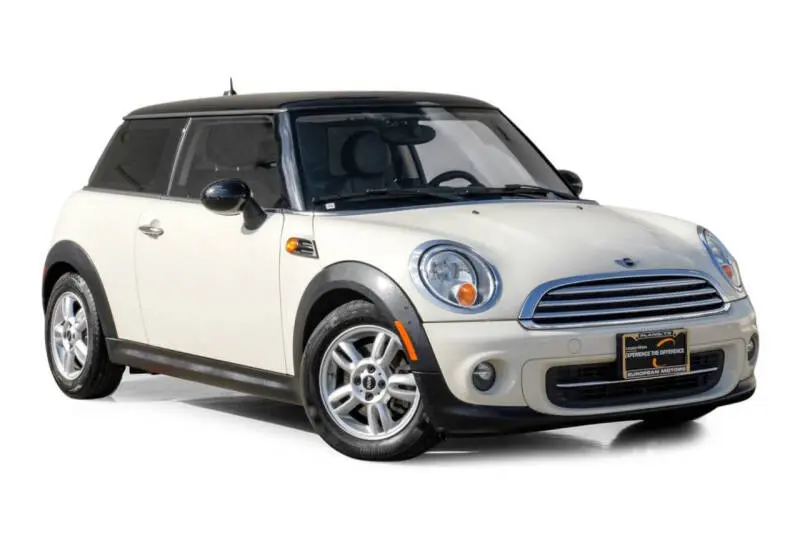 2013 MINI Cooper Base photo 5