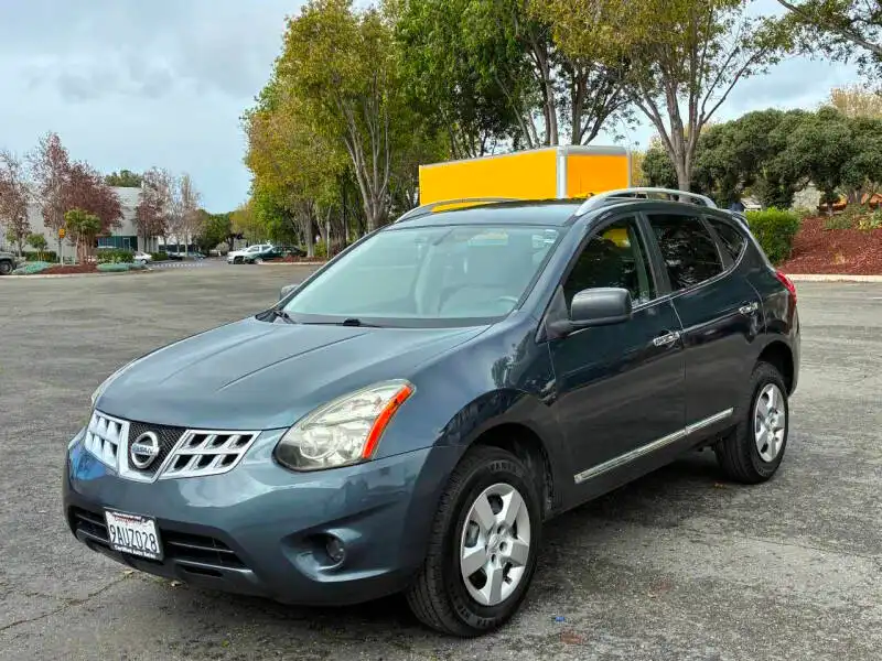 2015 Nissan Rogue Select S FWD's photo