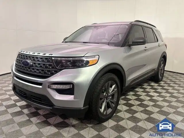 2021 Ford Explorer XLT RWD's photo