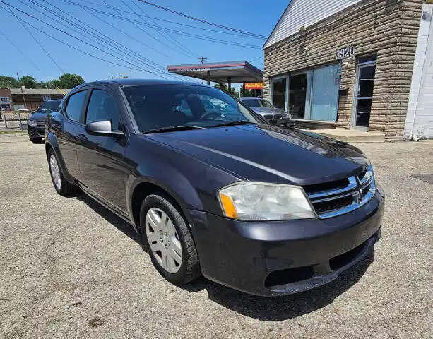 2014 Dodge Avenger SE's photo
