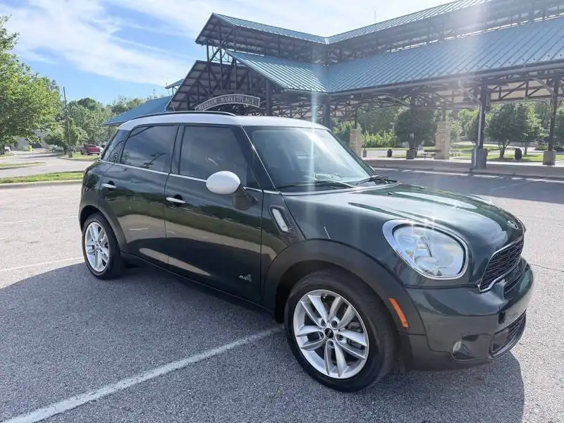 2013 MINI Countryman Countryman S ALL4's photo