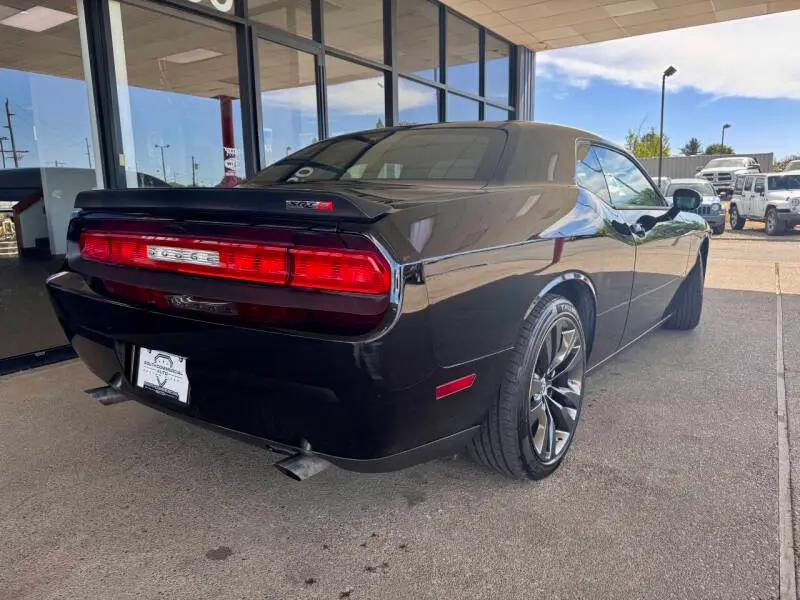 2014 Dodge Challenger SRT8 Core photo 5