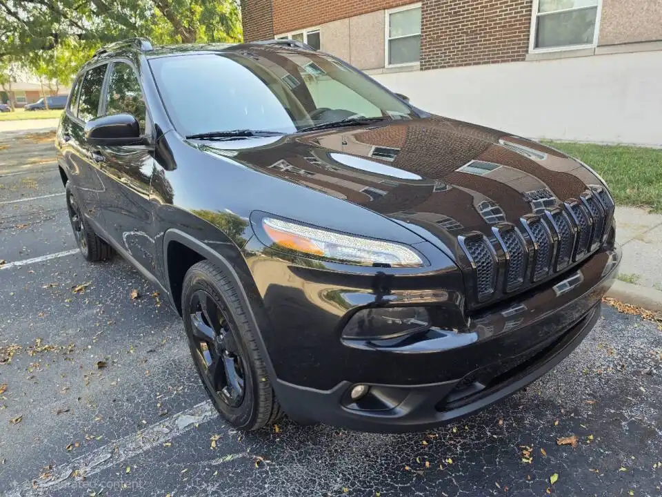 2016 Jeep Cherokee Altitude 4WD's photo