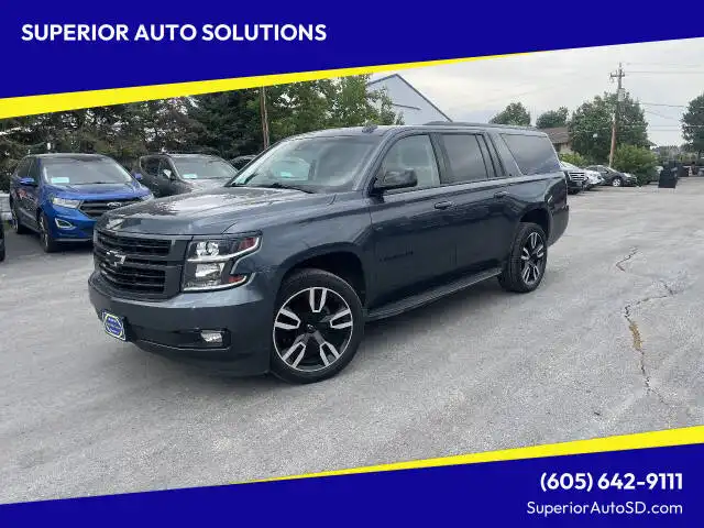 2019 Chevrolet Suburban 4WD 1500 LT's photo
