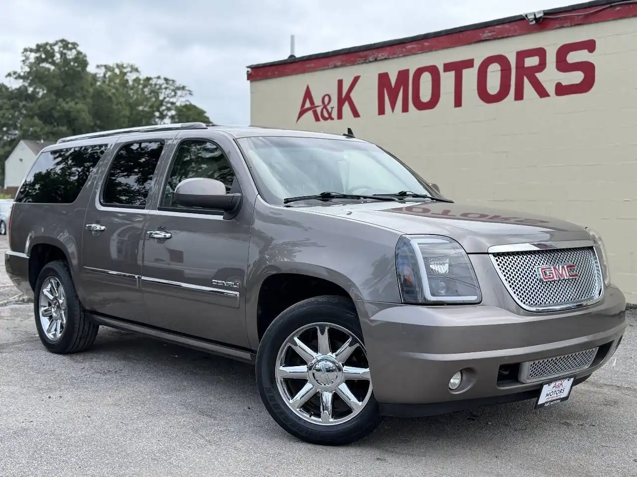 2012 GMC Yukon Denali AWD's photo