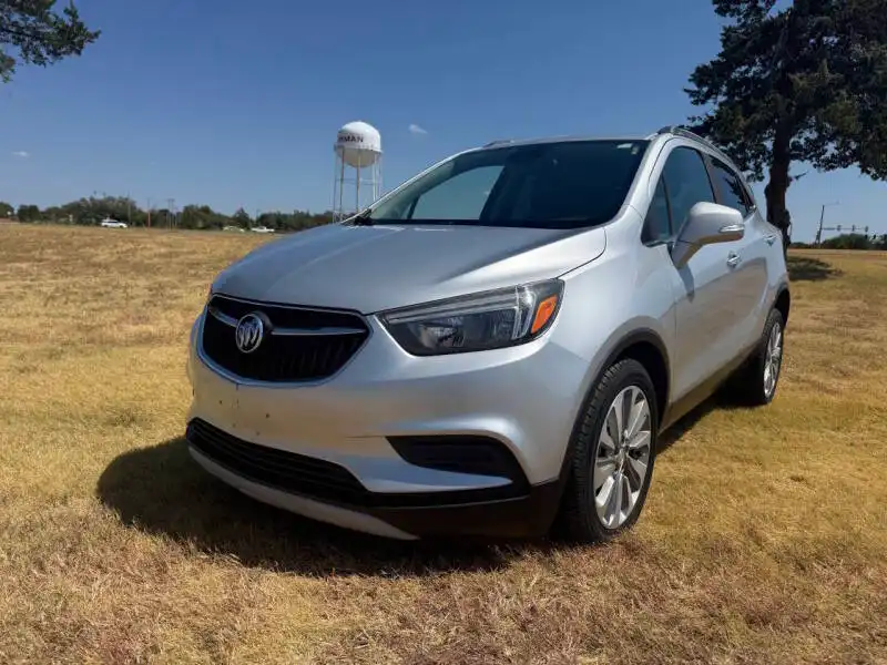 2017 Buick Encore Preferred's photo