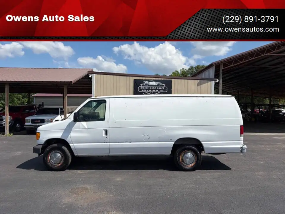 2004 Ford E-Series E-250 Extended's photo