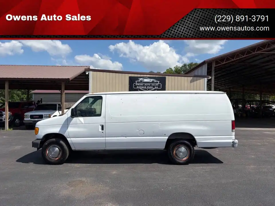 2004 Ford E-Series E-250 Extended's photo
