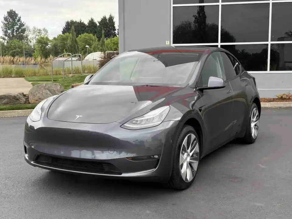 2021 Tesla Model Y Long Range Dual Motor All-Wheel Drive's photo