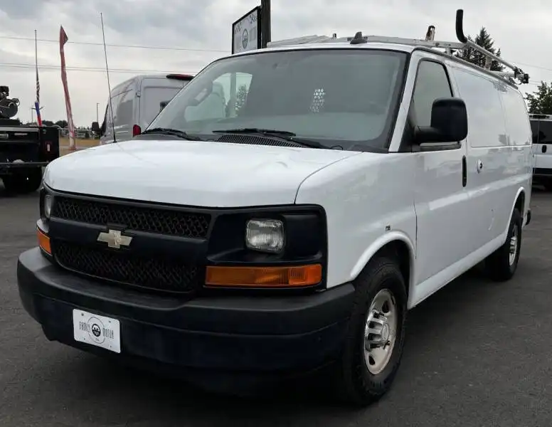 2017 Chevrolet Express Work Van HD 2500's photo