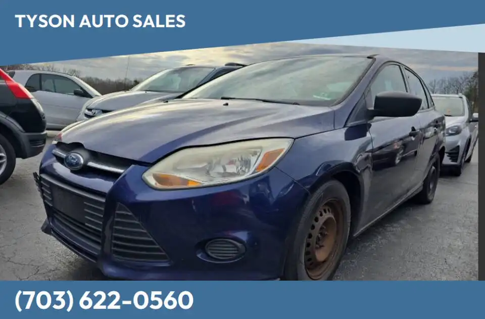 2012 Ford Focus Sedan S's photo