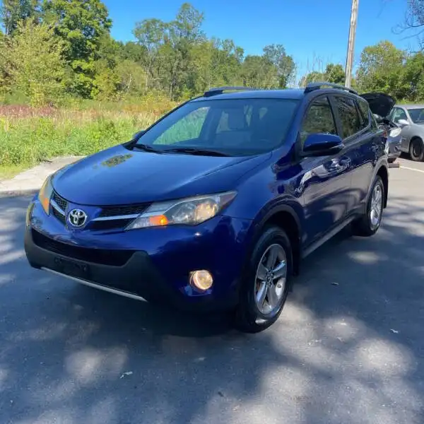 2015 Toyota RAV4 XLE AWD's photo