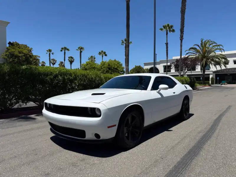 2018 Dodge Challenger SXT's photo