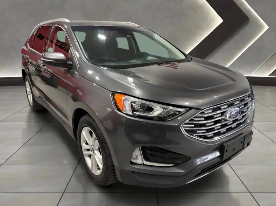 2019 Ford Edge SEL AWD's photo