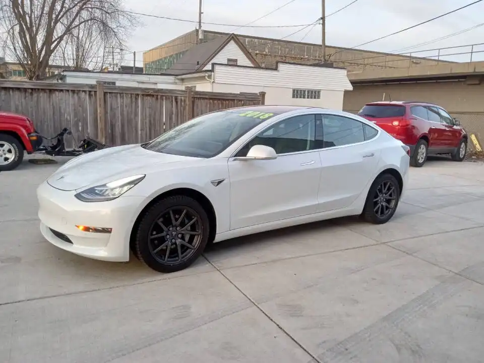 2018 Tesla Model 3's photo