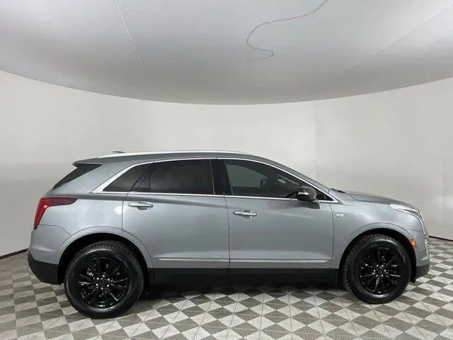 2023 Cadillac XT5 Premium Luxury FWD photo 4