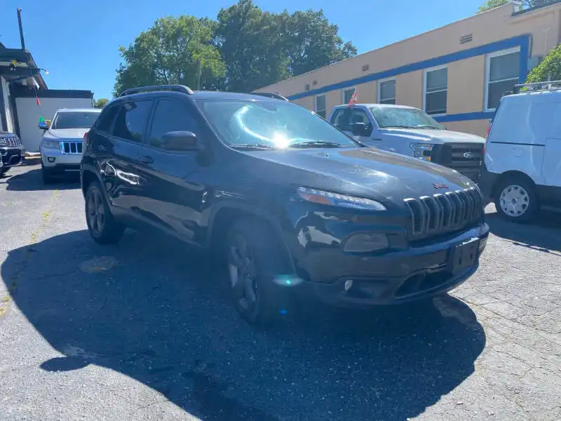 2016 Jeep Cherokee 75th Anniversary's photo