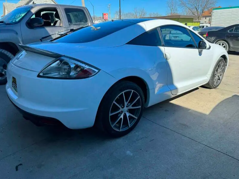 2012 Mitsubishi Eclipse GS Auto photo 3
