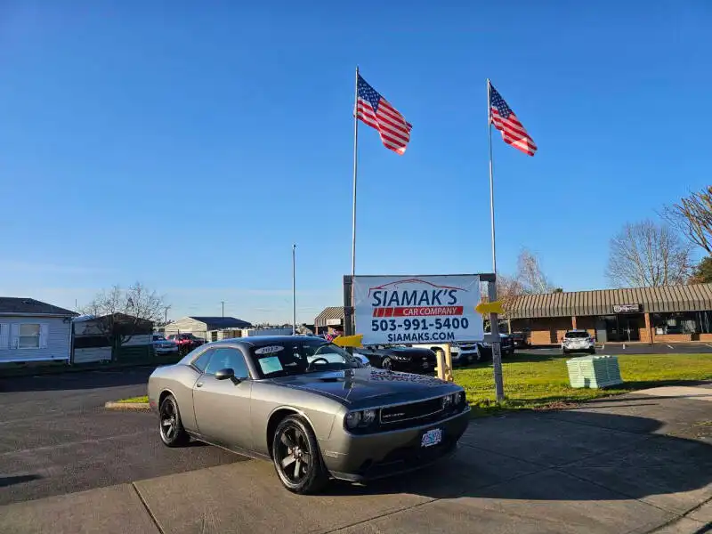 2012 Dodge Challenger SXT's photo