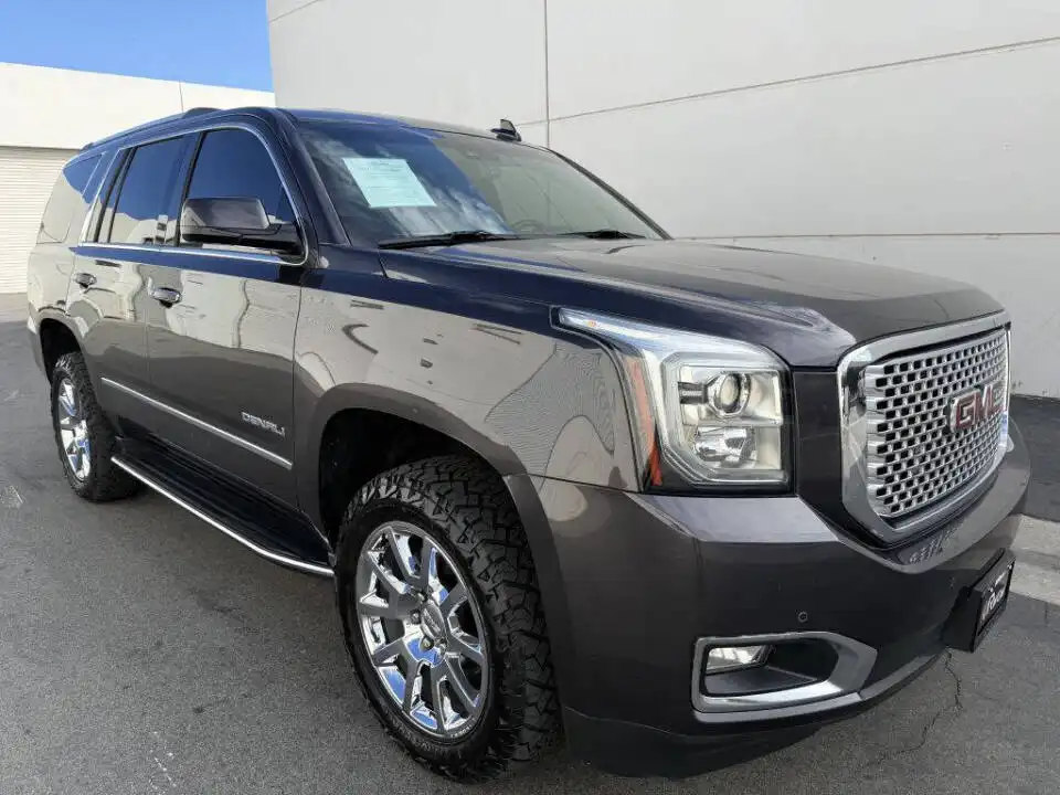 2017 GMC Yukon 4WD Denali's photo