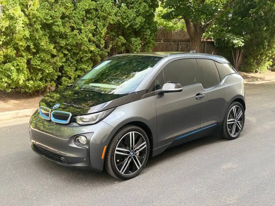 2016 BMW i3 Base's photo