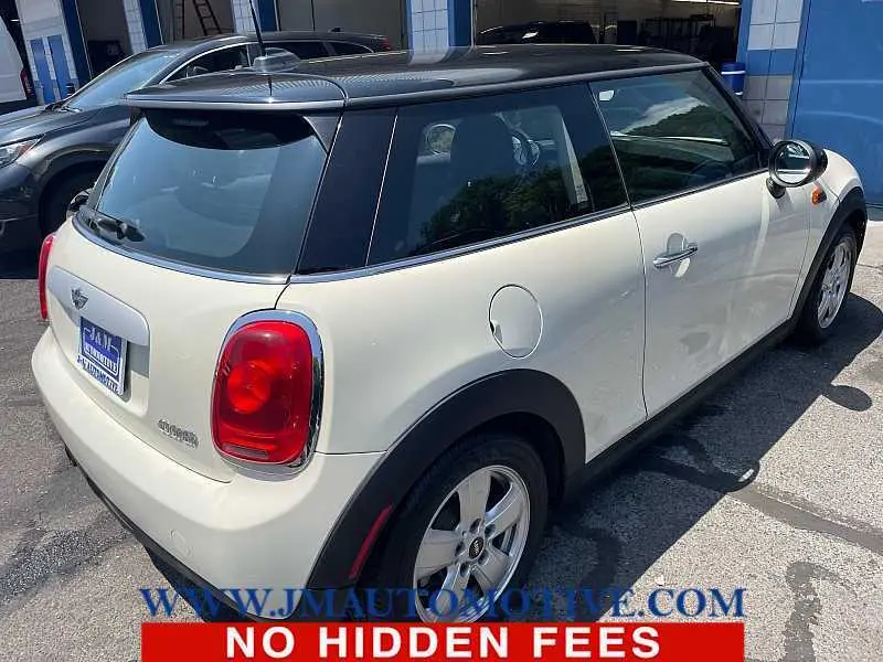 2015 MINI Cooper Base photo 3