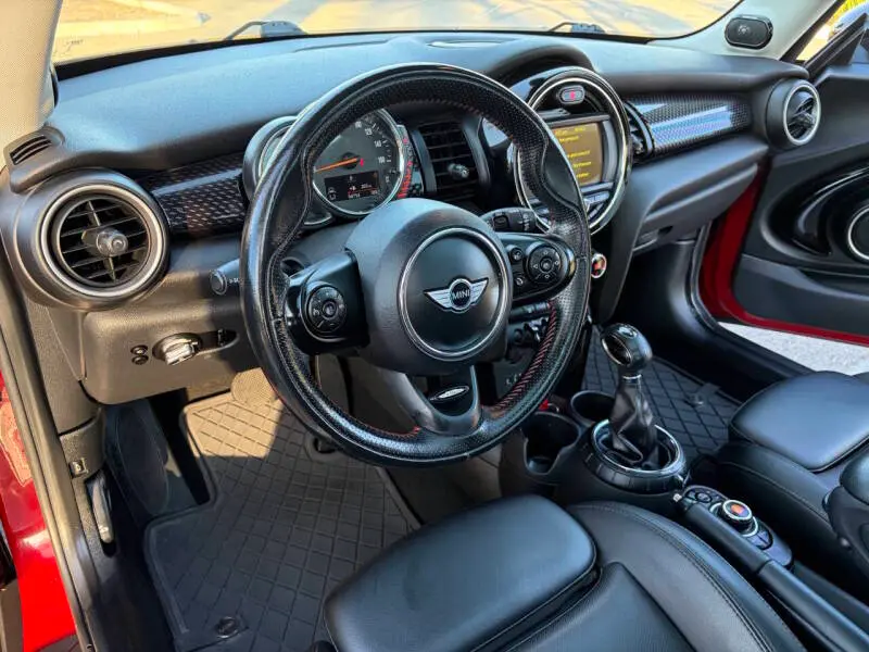 2015 MINI Cooper S photo 5
