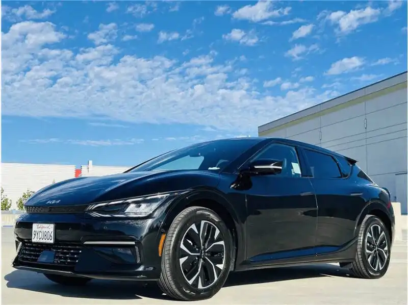 2024 Kia EV6 GT-Line's photo
