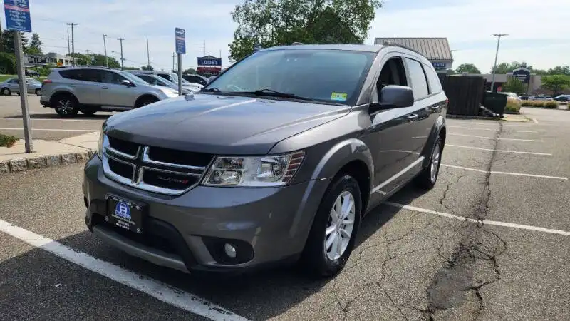 2013 Dodge Journey SXT FWD's photo