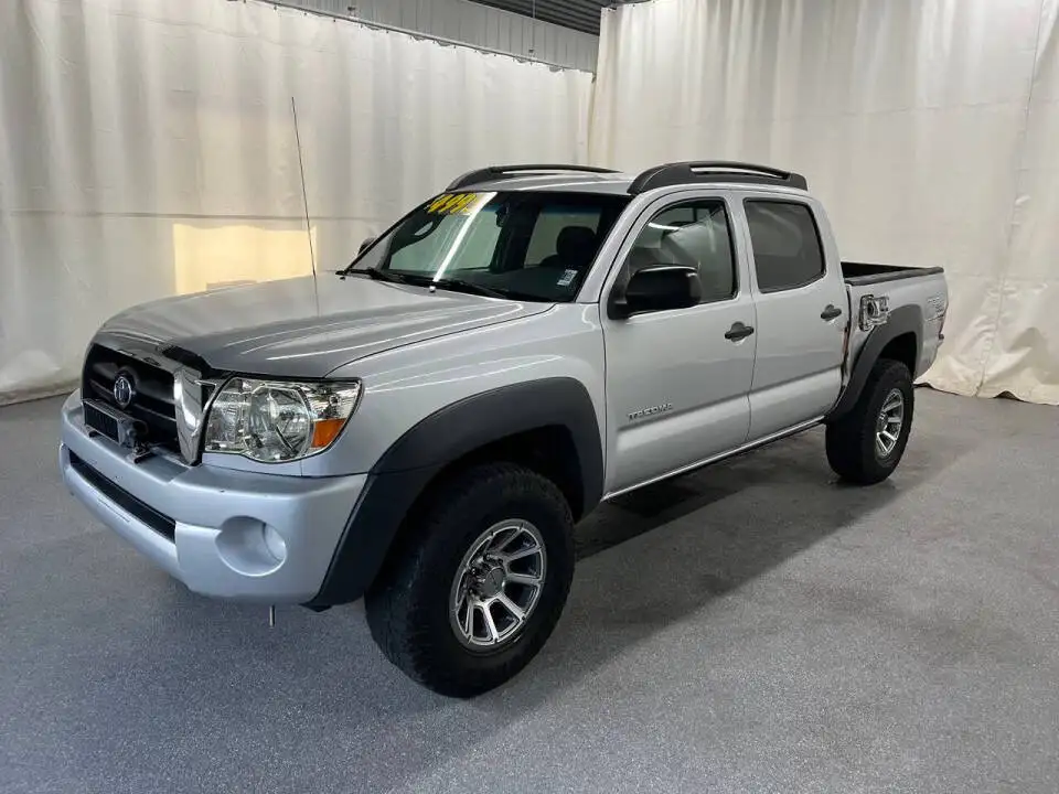 2008 Toyota Tacoma PreRunner Double Cab V6 5AT's photo