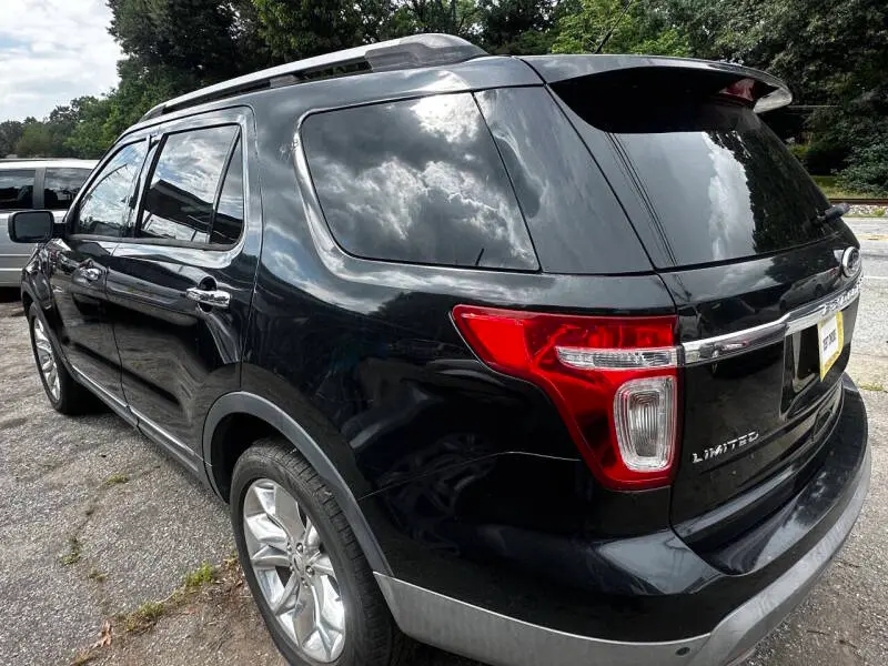 2015 Ford Explorer Limited photo 3
