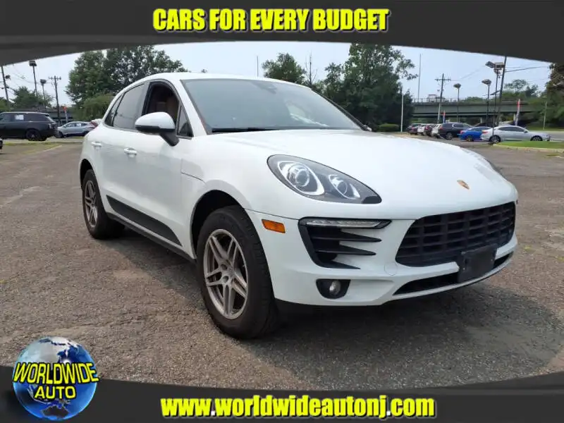 2018 Porsche Macan Base's photo