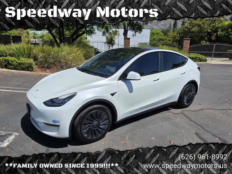 2021 Tesla Model Y Standard Range's photo