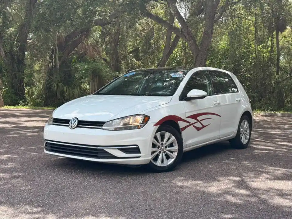 2020 Volkswagen Golf 1.4 TSI Auto's photo