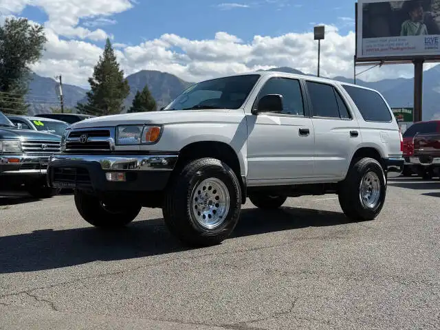 2000 Toyota 4Runner 4AT's photo