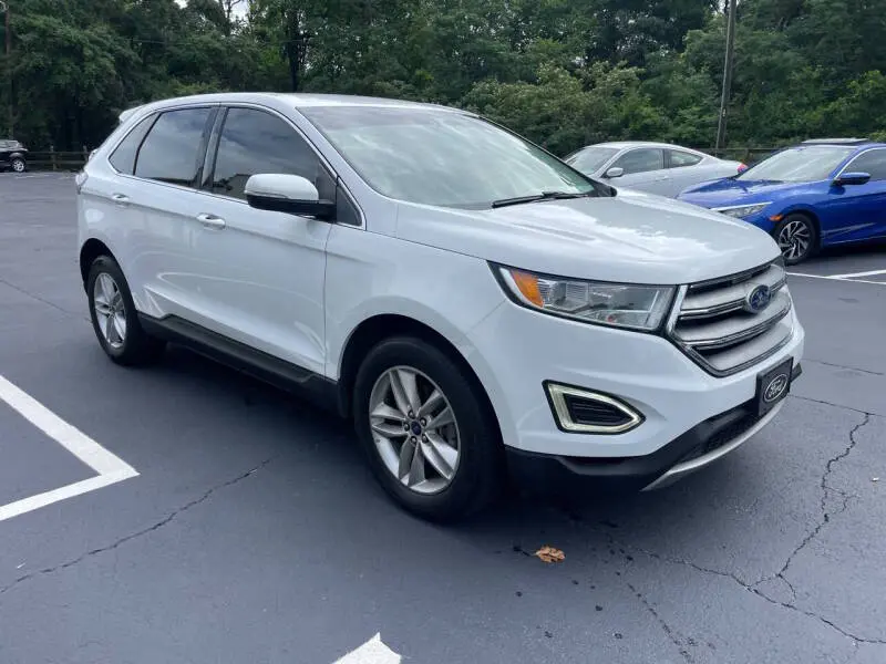 2017 Ford Edge SEL photo 4