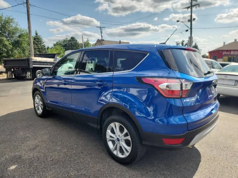 2017 Ford Escape SE photo 5