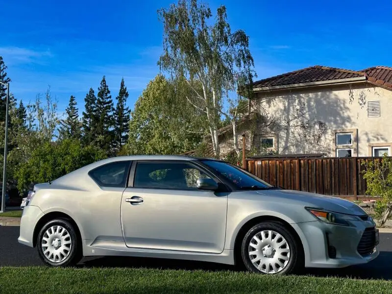 2014 Scion tC undefined photo 3