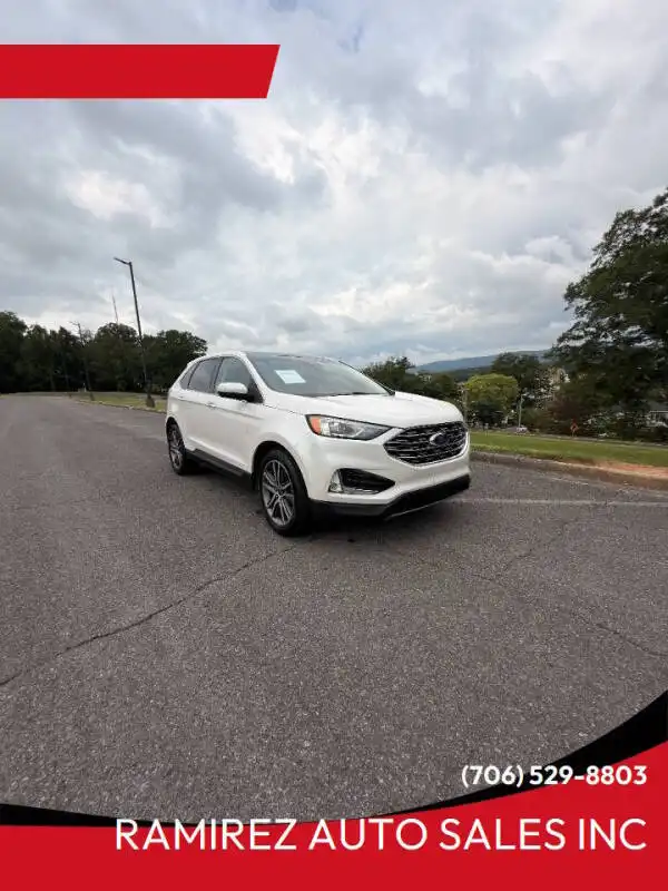 2019 Ford Edge Titanium's photo