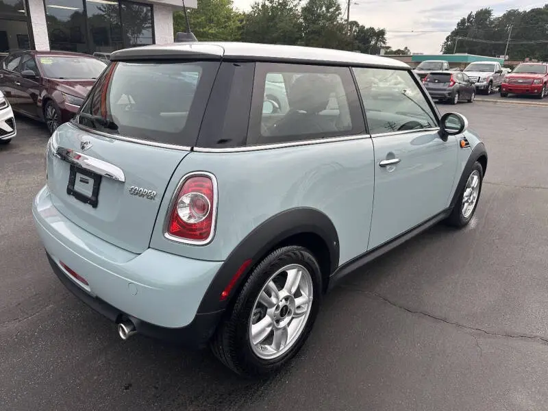 2012 MINI Cooper Base photo 5
