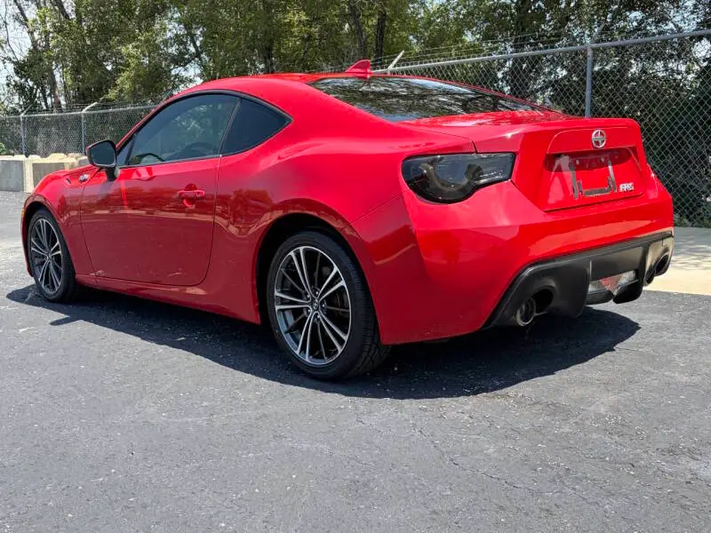 2016 Scion FR-S MT photo 3