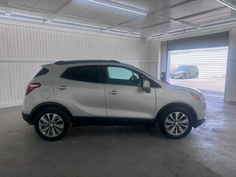 2017 Buick Encore Preferred photo 4