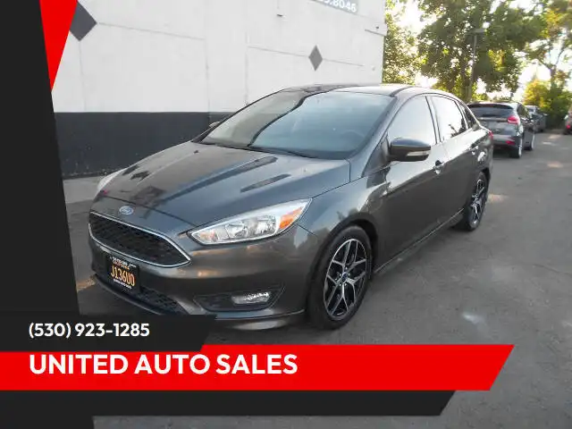 2016 Ford Focus Sedan SE's photo